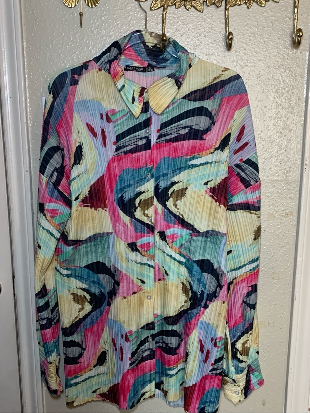 Nasty Gal Pink Blue Multicolor Abstract Button-Down Plisse Shirt Women’s Size 14